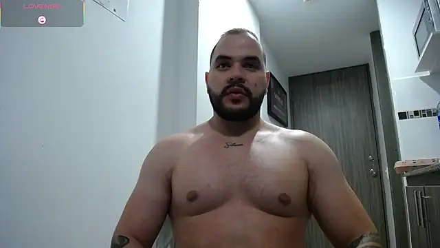 Snapshot of Axel_Dominus chatting on 07/08/26, 06:47 Axel Dominus online show from 07/08/26, 06:47