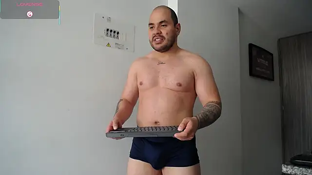 Snapshot of Axel_Dominus chatting on 08/02/26, 07:11 Axel Dominus online show from 08/02/26, 07:11