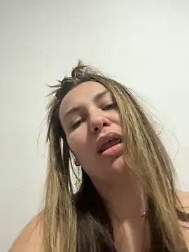 SweetCurvess online show from 03/18/26, 10:32