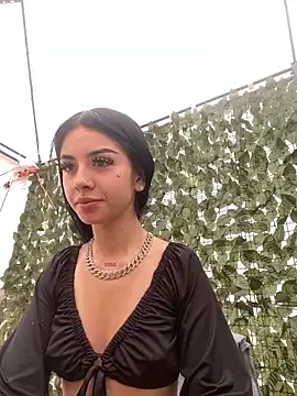 afrodita pinkk online show from 04/16/26, 04:30