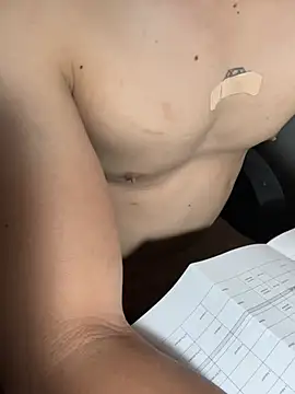 ZhangQing95 online show from 03/16/26, 04:32