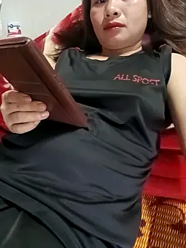 Snapshot of Lay_Di chatting on 04/03/26, 03:18 Lay Di online show from 04/03/26, 03:18