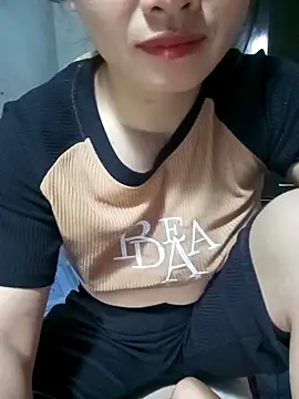 Snapshot of Lay_Di chatting on 03/16/26, 07:01 Lay Di online show from 03/16/26, 07:01