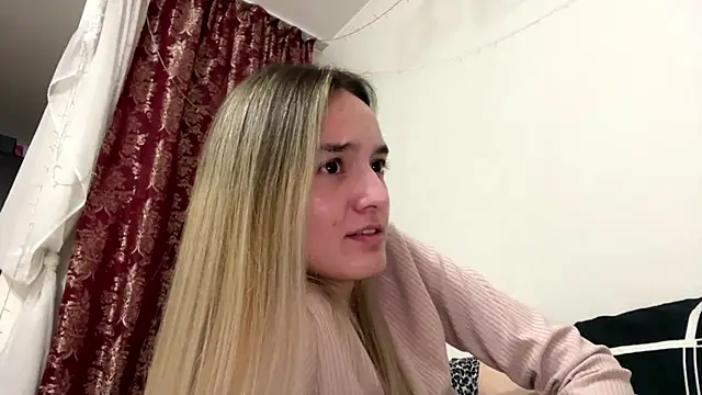 ReathaKiss online show from 04/02/26, 06:25