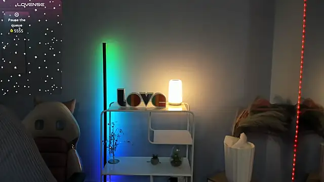 Rachel Wren online show from 07/06/26, 07:38