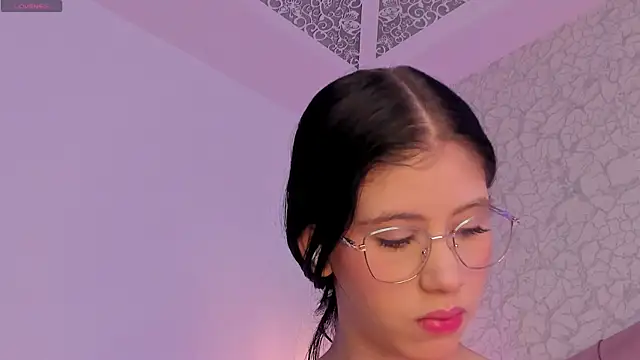 Snapshot of saraa_joness_ chatting on 05/04/26, 07:06 saraa joness online show from 05/04/26, 07:06