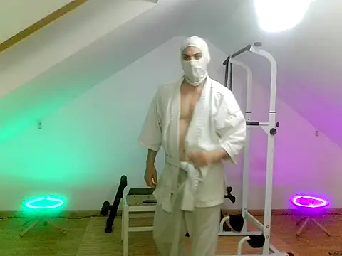 NinjaLaser online show from 05/01/26, 07:41