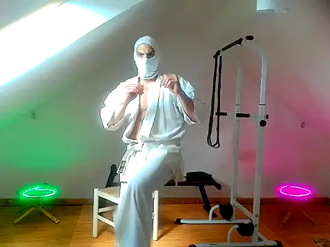 NinjaLaser online show from 04/19/26, 12:17