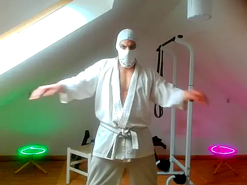 NinjaLaser online show from 04/15/26, 11:27