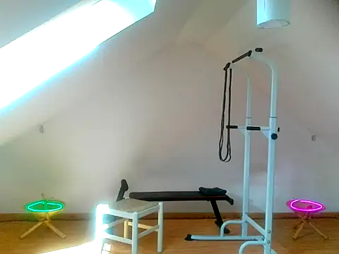 Snapshot of NinjaLaser chatting on 04/14/26, 11:26 NinjaLaser online show from 04/14/26, 11:26