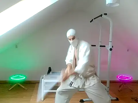 NinjaLaser online show from 05/18/26, 11:48