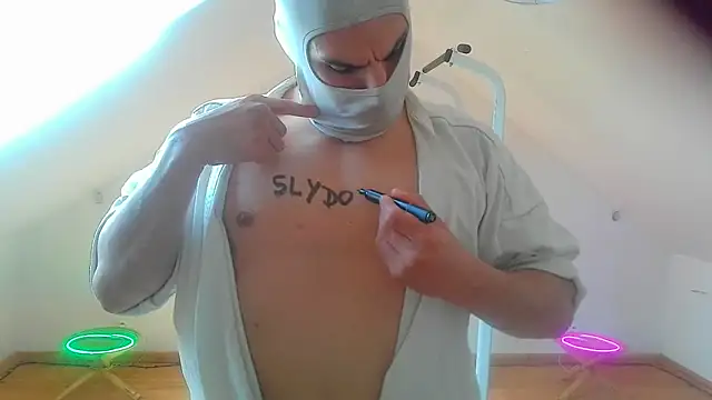 Snapshot of NinjaLaser chatting on 03/23/26, 12:16 NinjaLaser online show from 03/23/26, 12:16