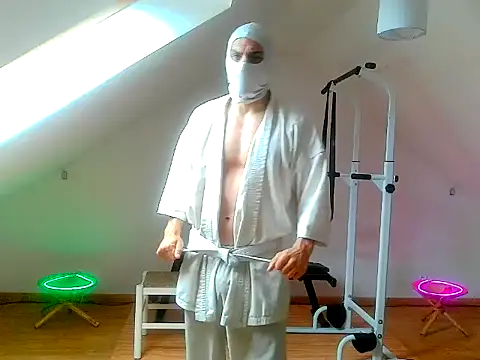 NinjaLaser online show from 05/12/26, 11:27