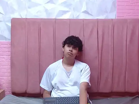 mauren icarus online show from 03/26/26, 07:23