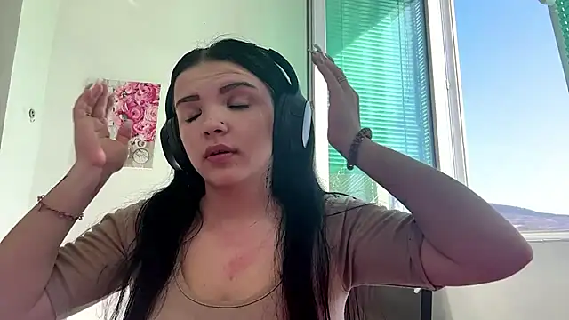 Kateqte online show from 03/15/26, 11:06