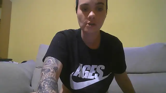 Snapshot of anastasia-evans chatting on 07/17/26, 12:57 anastasia-evans online show from 07/17/26, 12:57