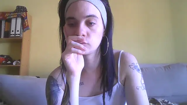 anastasia-evans online show from 04/15/26, 10:54