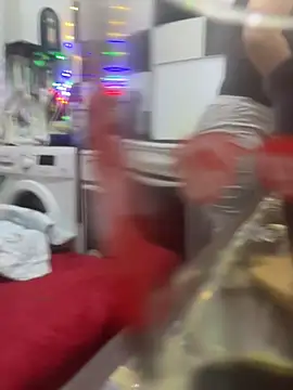 danyela99 online show from 04/18/26, 08:42