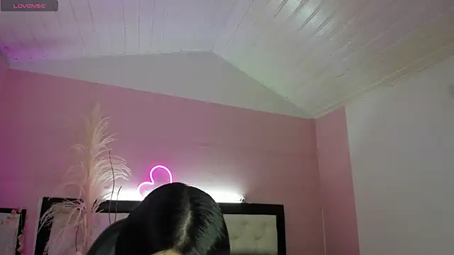 Julieth Caandy online show from 06/26/26, 11:38