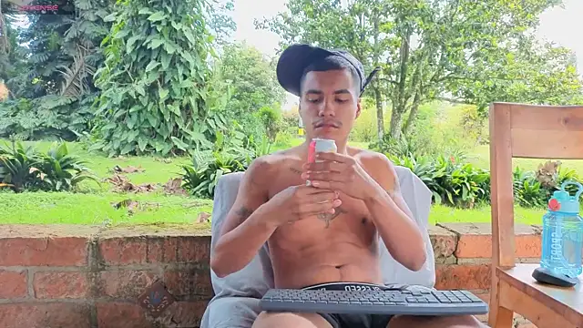 StivennCardona online show from 04/11/26, 08:34