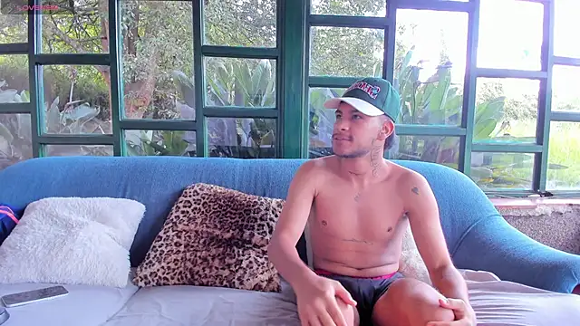 StivennCardona online show from 03/29/26, 03:24