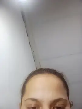 Snapshot of antonelared18 chatting on 04/11/26, 02:08 antonelared18 online show from 04/11/26, 02:08