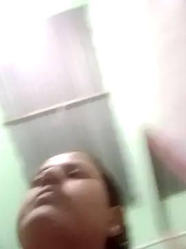 Snapshot of antonelared18 chatting on 03/18/26, 01:53 antonelared18 online show from 03/18/26, 01:53