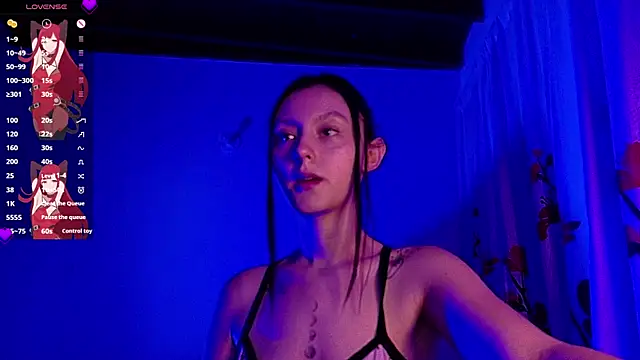 Snapshot of Isis101 chatting on 04/01/26, 04:14 Isis101 online show from 04/01/26, 04:14