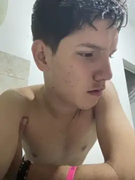 Theus26  online show from 04/15/26, 05:06