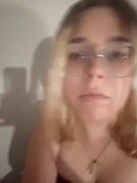 kitsuneniki online show from 03/25/26, 06:40