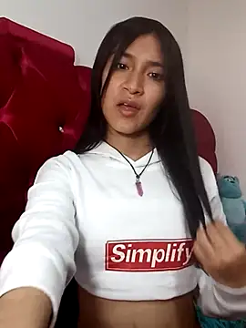 KarolaMendez online show from 04/08/26, 05:47