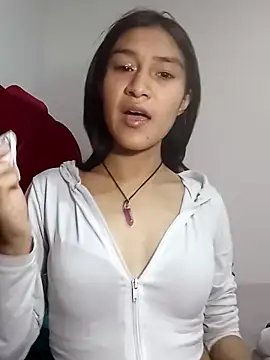 KarolaMendez online show from 05/03/26, 05:38
