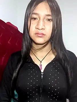 KarolaMendez online show from 07/12/26, 12:11