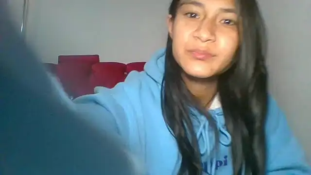 KarolaMendez online show from 04/30/26, 08:49