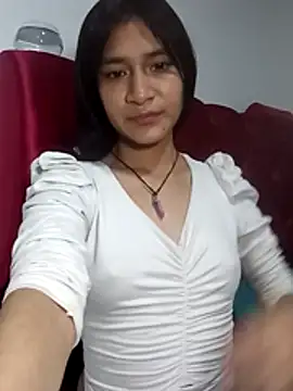 KarolaMendez online show from 04/05/26, 12:28