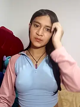 KarolaMendez online show from 04/22/26, 08:26