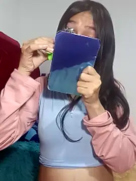 KarolaMendez online show from 04/21/26, 10:38