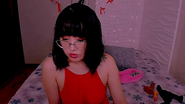Snapshot of Akiko_Yun chatting on 06/30/26, 12:43 Akiko Yun online show from 06/30/26, 12:43