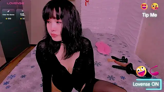 Akiko Yun online show from 05/29/26, 04:57