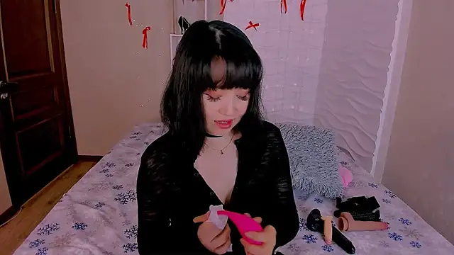 Snapshot of Akiko_Yun chatting on 07/17/26, 12:41 Akiko Yun online show from 07/17/26, 12:41
