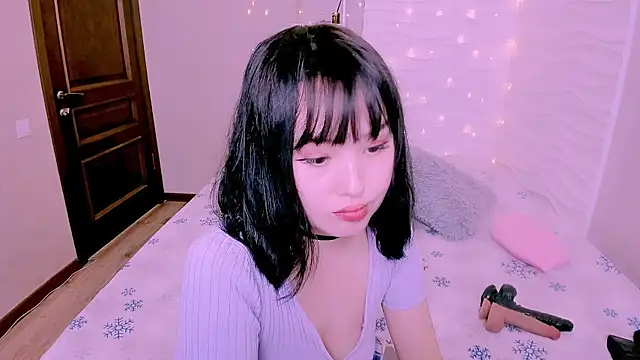 Snapshot of Akiko_Yun chatting on 01/06/26, 11:36 Akiko Yun online show from 01/06/26, 11:36