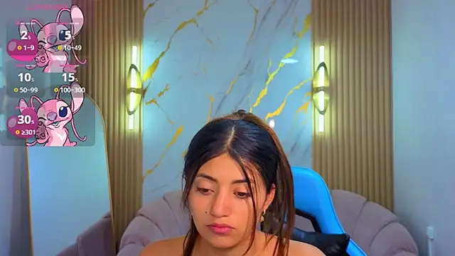 Lia queen tx online show from 04/15/26, 04:07