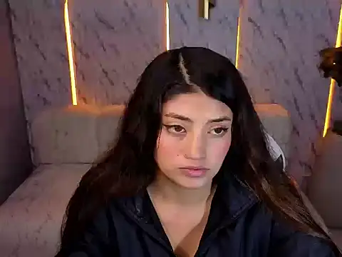 Lia queen tx online show from 03/21/26, 02:57