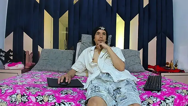 Snapshot of KikyoAndDrey chatting on 04/28/26, 02:21 KikyoAndDrey online show from 04/28/26, 02:21