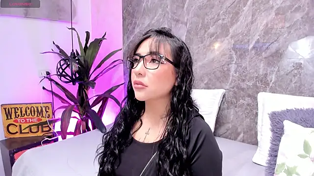 Snapshot of Megan_Stein chatting on 04/06/26, 08:10 Megan Stein online show from 04/06/26, 08:10