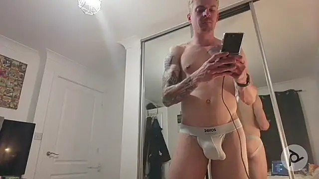 Snapshot of notanothergayXXX chatting on 04/17/26, 08:00 notanothergayXXX online show from 04/17/26, 08:00