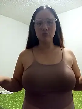Brittany G online show from 04/30/26, 05:47