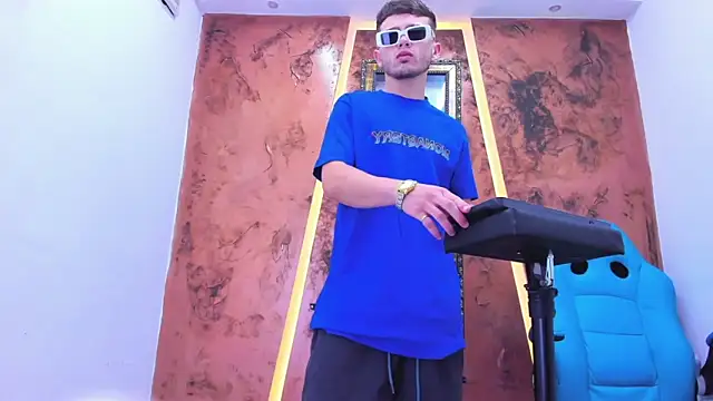 Jhotonex2 online show from 04/12/26, 03:54