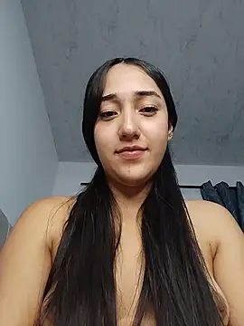 Snapshot of isabellaHill2 chatting on 04/09/26, 04:36 isabellaHill2 online show from 04/09/26, 04:36