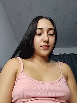 isabellaHill2 online show from 05/06/26, 04:49